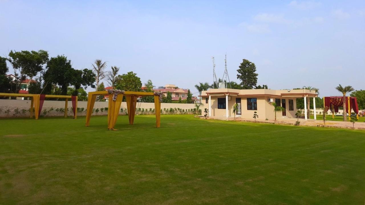 Вілла Wedlock Farms - Events Venue Ґурґаон Екстер'єр фото